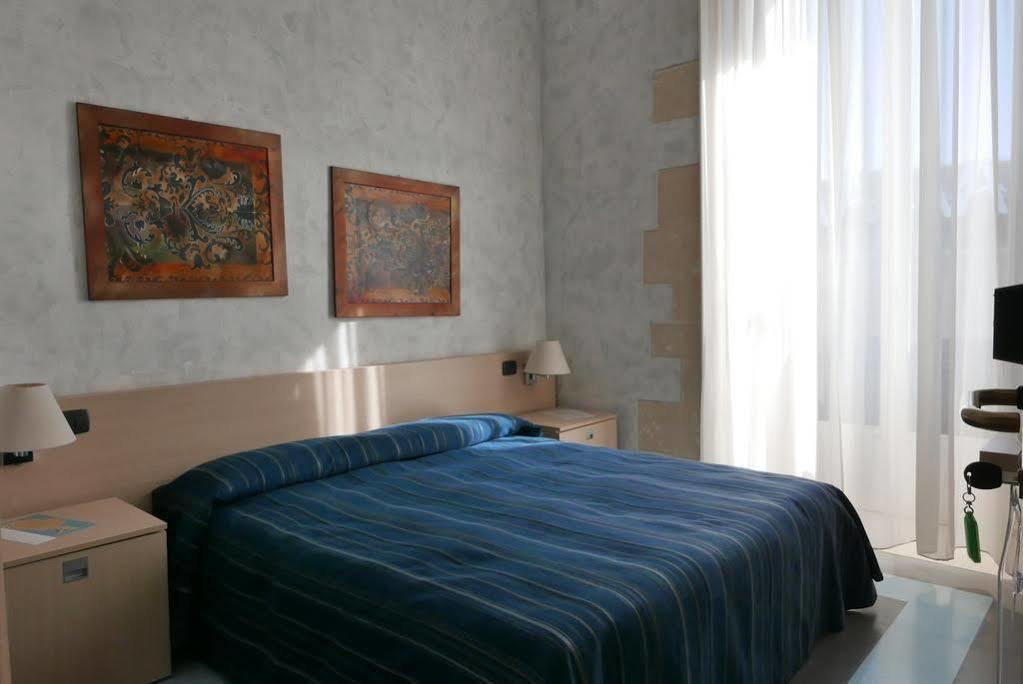 Archimede Vacanze B&B Syracuse Buitenkant foto